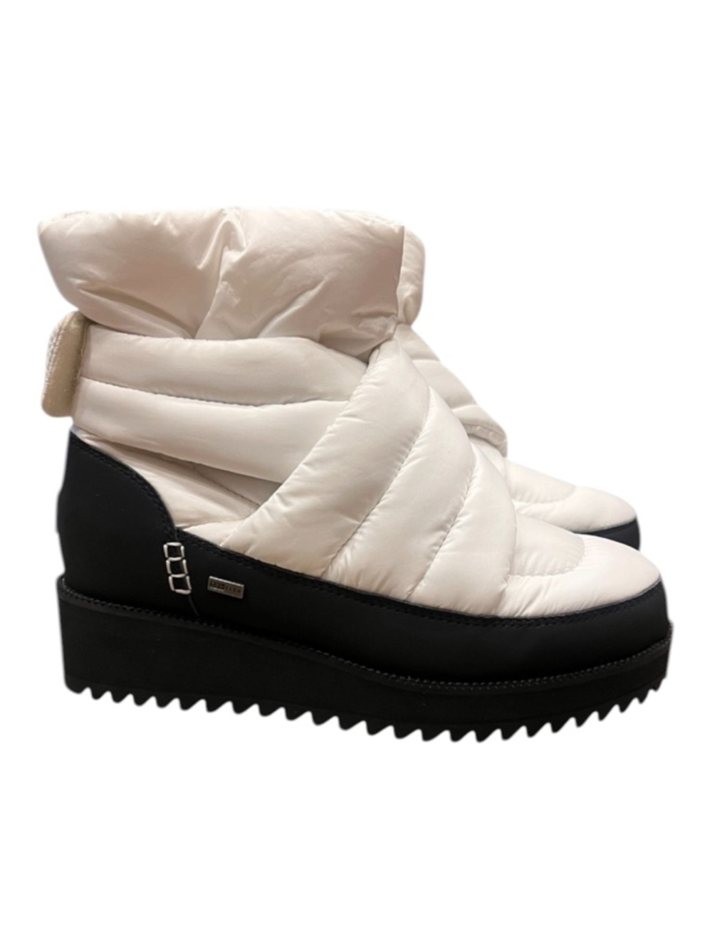 UGG MONTARA WATERPROOF WOMEN PUFFER BOOTS WHITE US SZ 9